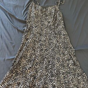 Old Navy Black and White Animal Print Midi Dress